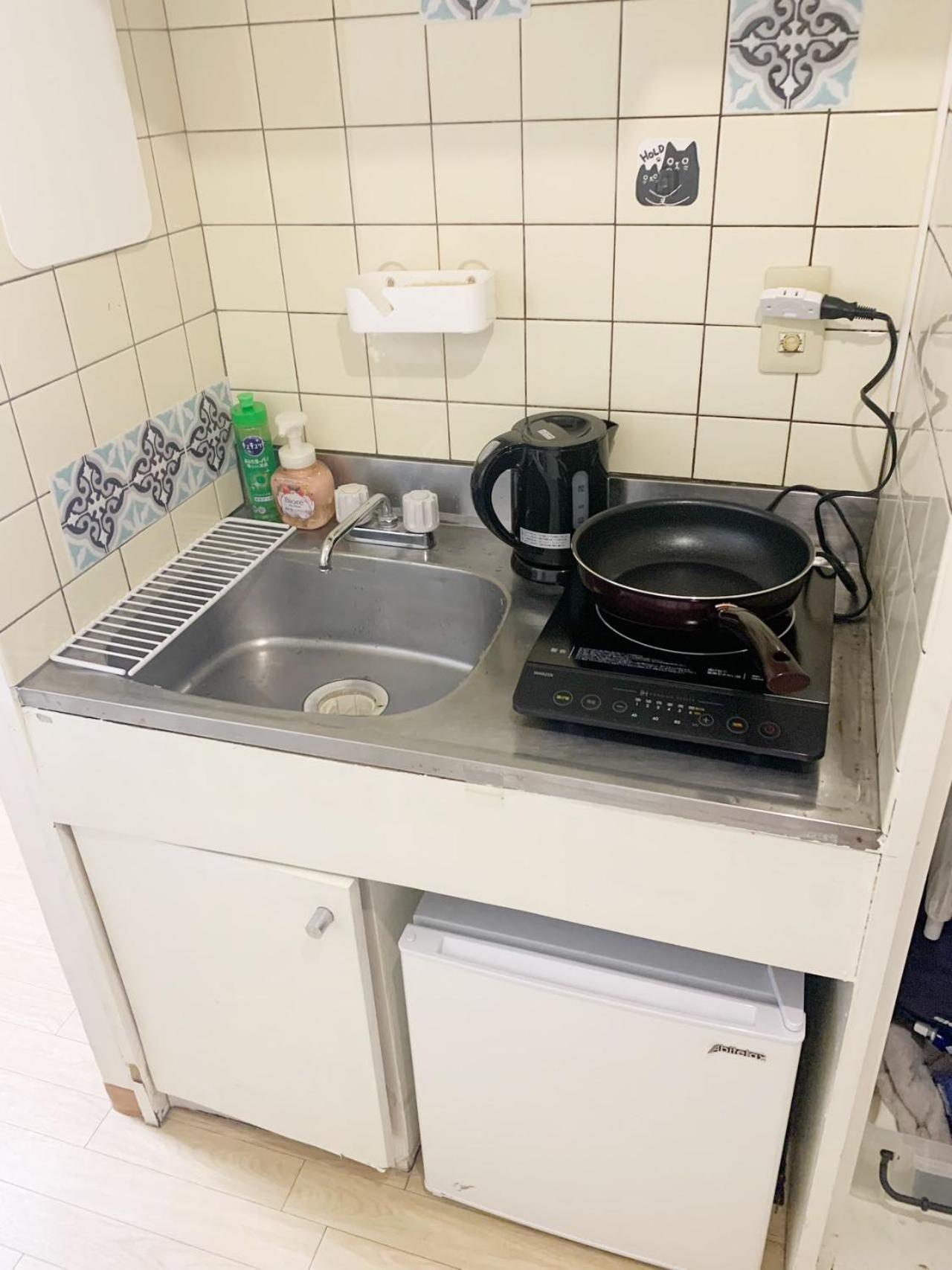 Shinjuku Center: Prime Location With Sunny Terrace Views Apartment *